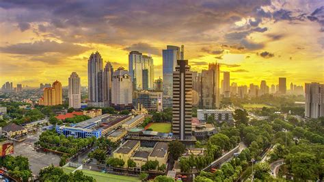 Os Últimos Dias de Jakarta Uma Reflexão Sobre a Transição Urbana Através da Fotografia Experimental e da Melancolia Visual?